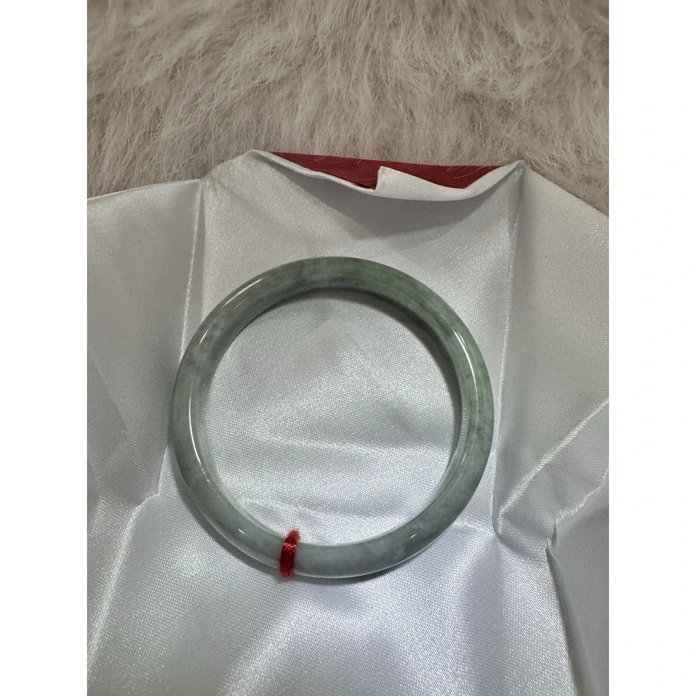 Natural Moss in Snow Jade Bangle Bracelet 56.3mm | Sage Green & White Stone L09